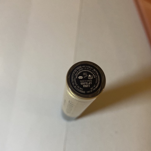 πGLOW w/ABH 4 pc HIGHLIGHT & 2 Glosses - Picture 7 of 15